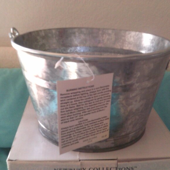 NEWBury COLLECTIONS "Bobbing for Apples" Candles in a Bucket Galvanized Steel - Picture 3 of 6